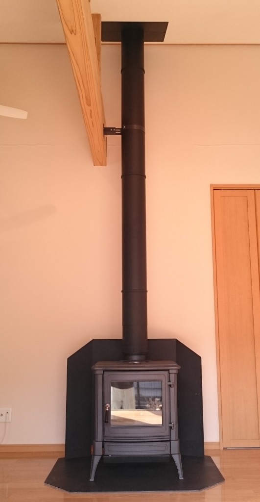 薪ストーブ 四万十町 施工例 - 高知で農林業機械と薪ストーブなら